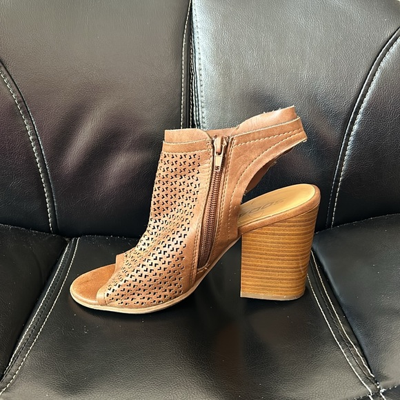 Womens Block Heel Booties Taupe Brown - Picture 2 of 4